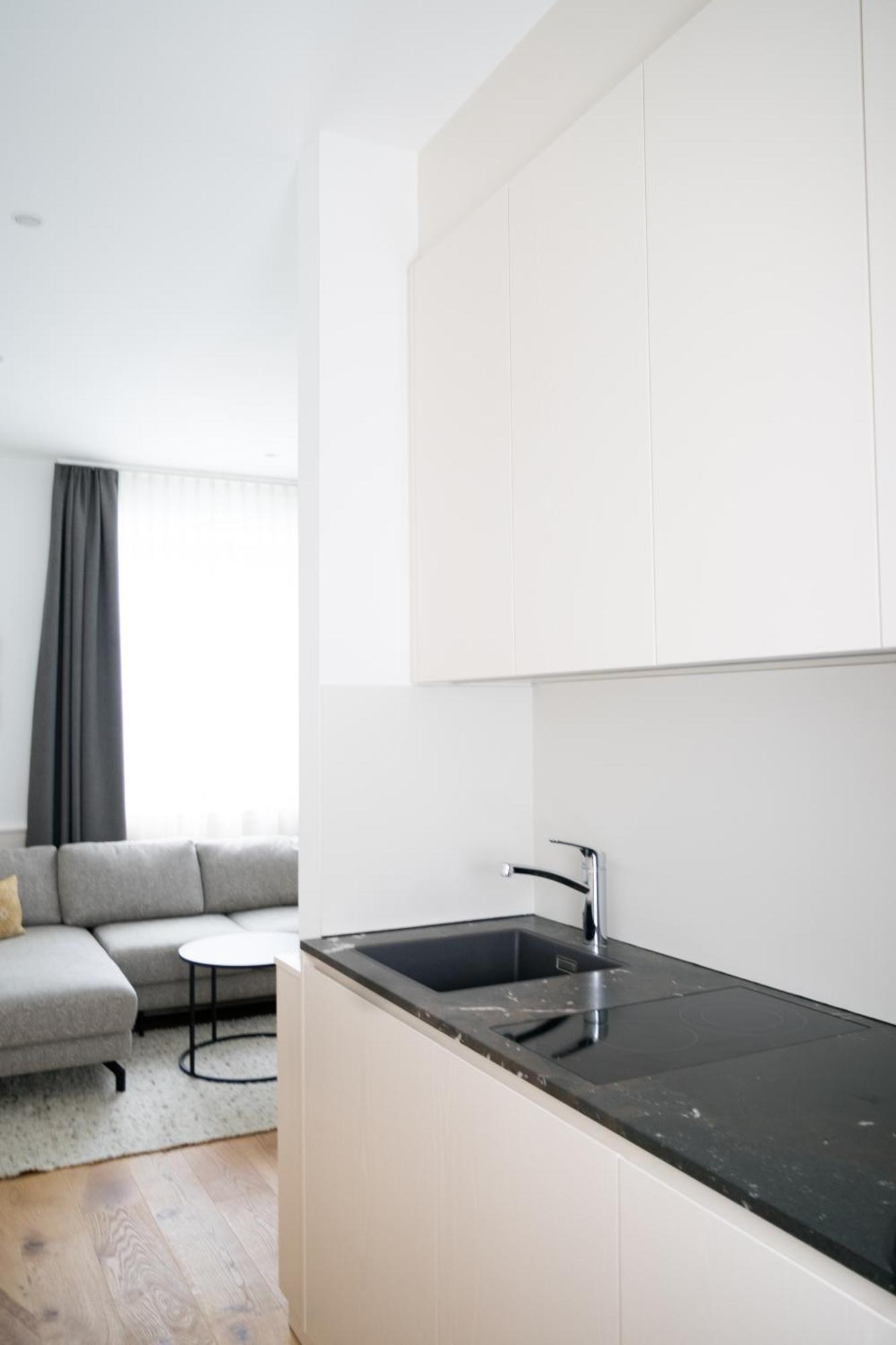 Hotel Gasthof Koenig เครมสมุนส์เตอร์ ภายนอก รูปภาพ