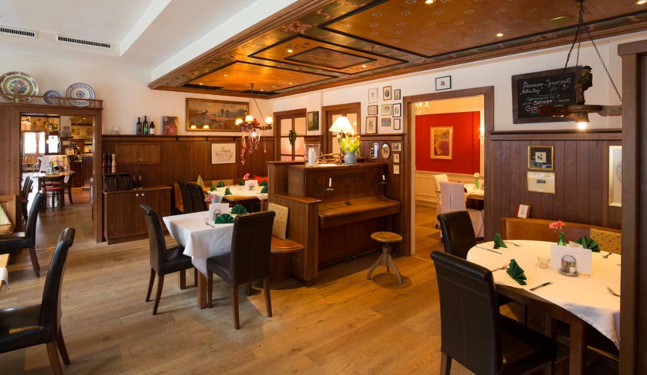 Hotel Gasthof Koenig เครมสมุนส์เตอร์ ภายนอก รูปภาพ