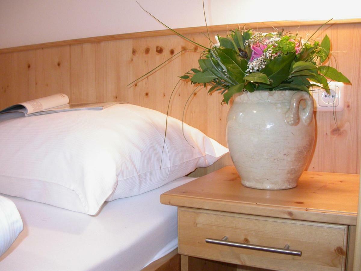 Hotel Gasthof Koenig เครมสมุนส์เตอร์ ภายนอก รูปภาพ