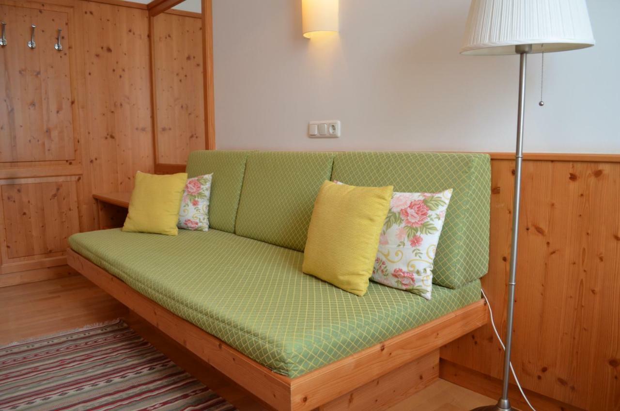 Hotel Gasthof Koenig เครมสมุนส์เตอร์ ภายนอก รูปภาพ